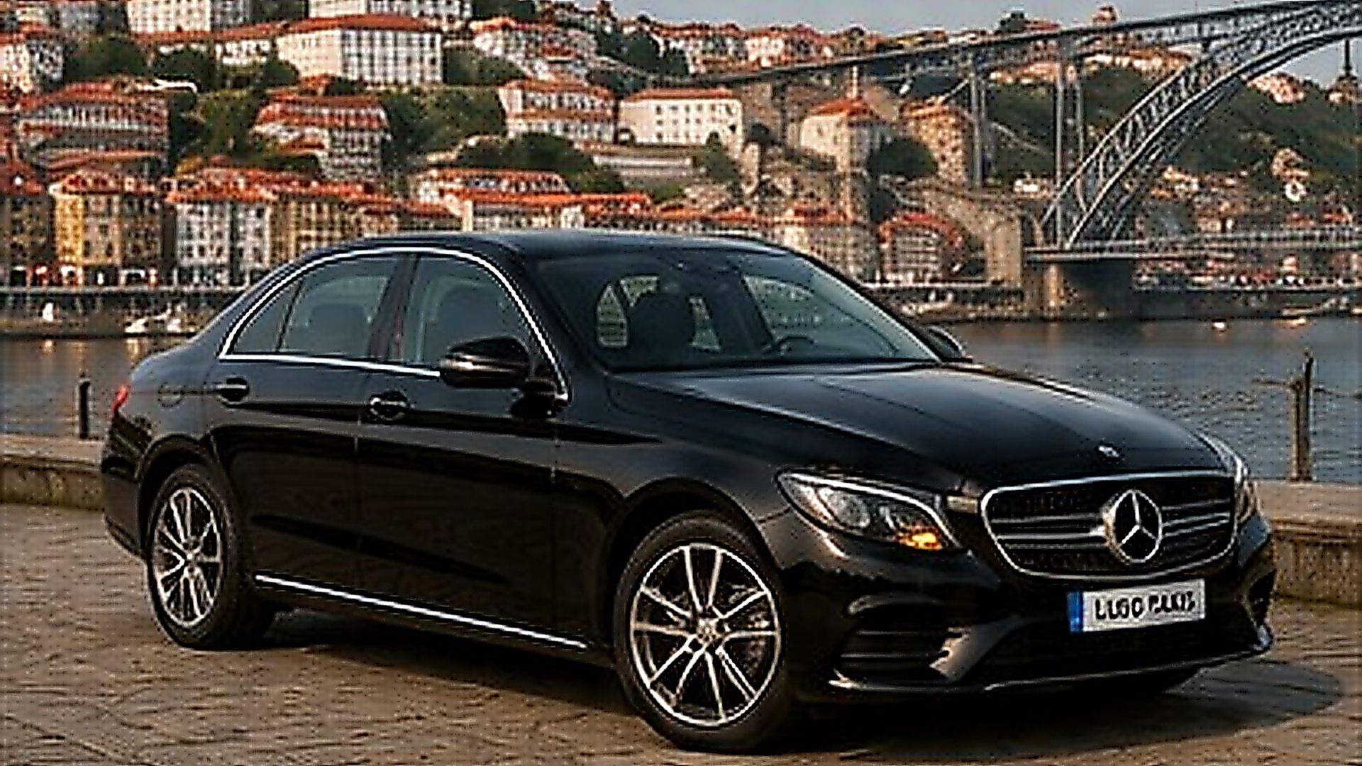 Standard private transfer vehicle