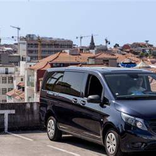 Private transfer vehicle in Porto